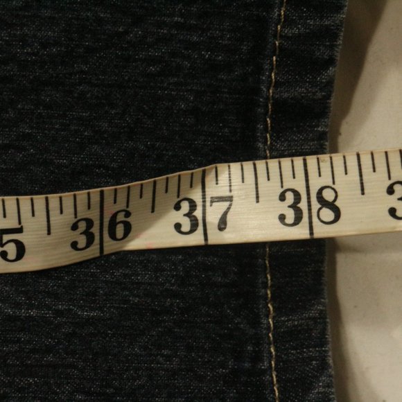 GLORIA VANDERBILT Dark Wash Jeans Sz 18 US Wmn - Picture 8 of 11